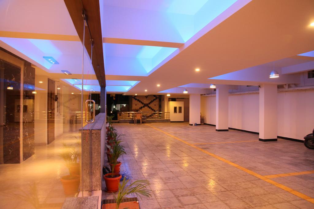 Hotel Le Grand Coimbatore Exterior foto