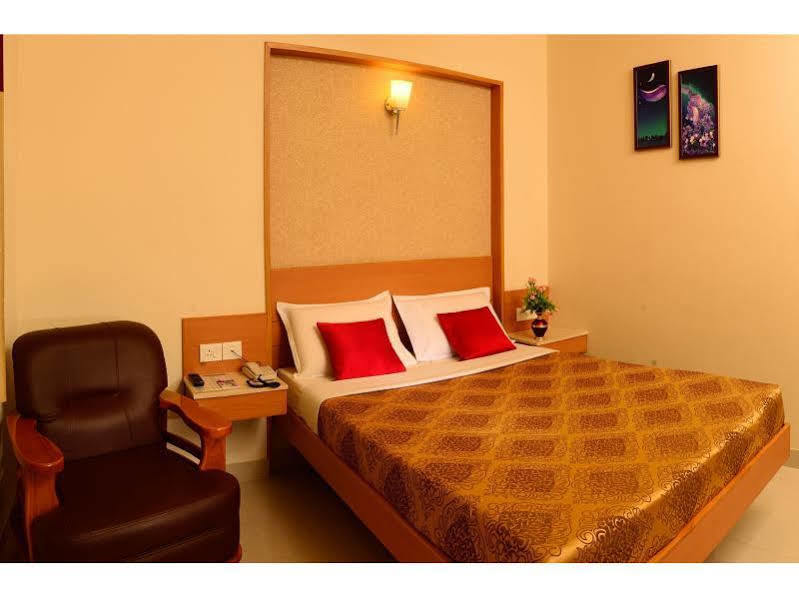 Hotel Le Grand Coimbatore Exterior foto